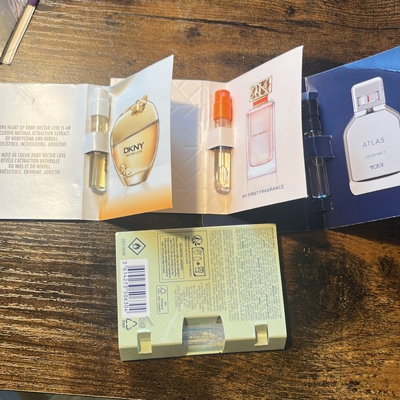 Luxury Eau de Parfum sampler pack - Tory Birch, Prada, DKNY, and Altas - Picture 2 of 6